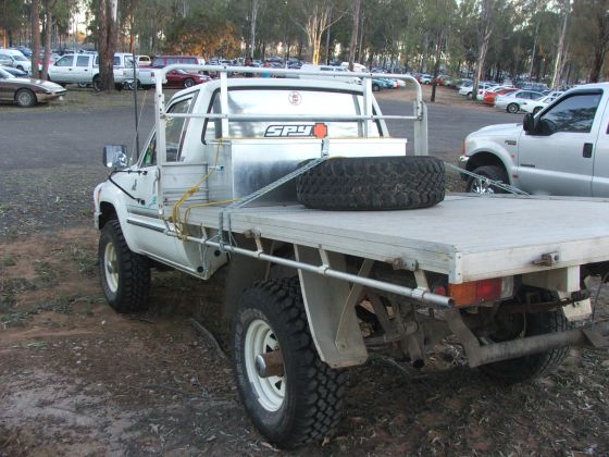 My 86 4WD (petrol) Hilux