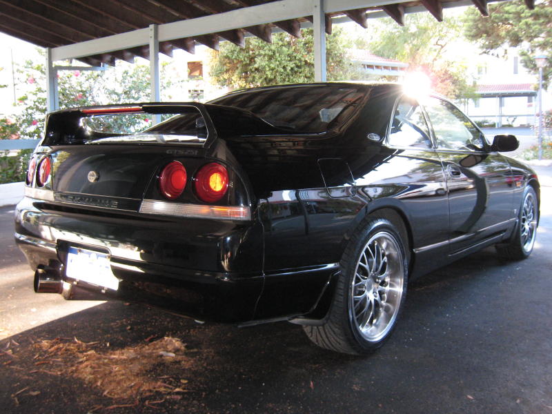 R33