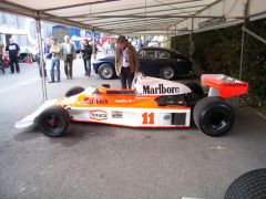 054 McLaren  Cosworth M23.jpg