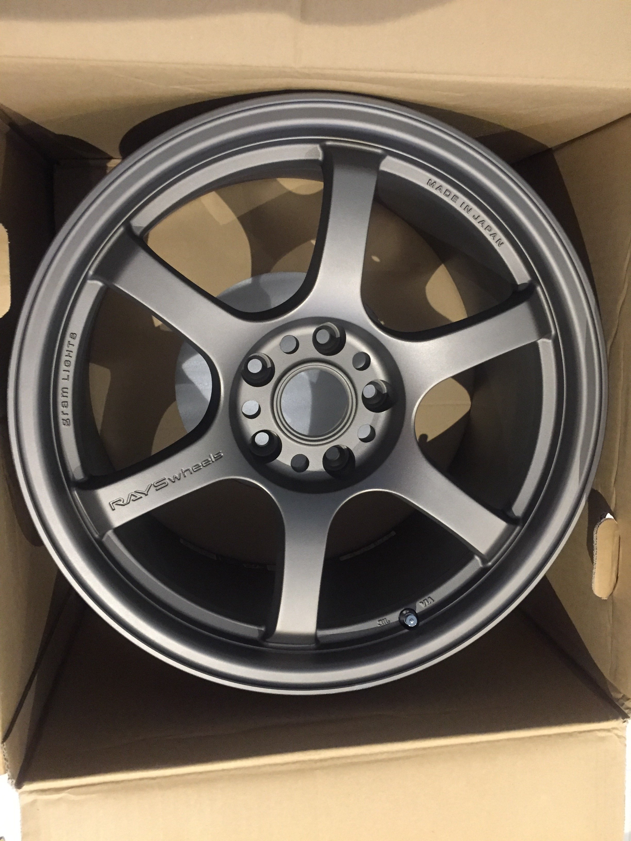 Rays Wheels 17"x9" +22 Gramlights 57DR with Advan Ad08 ty...