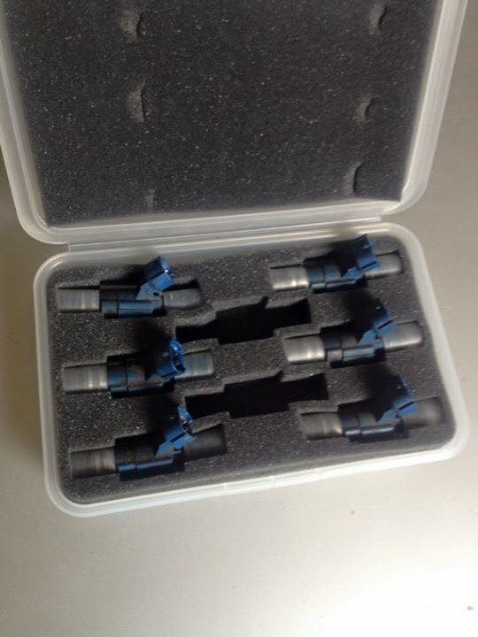 R32 ARC airbox R34 stock side mount intercooler & injectors - For Sale ...
