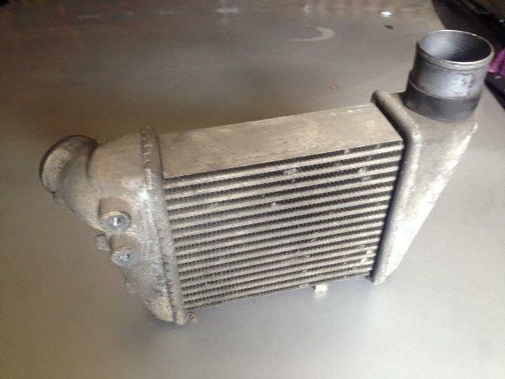 R32 ARC airbox R34 stock side mount intercooler & injectors - For Sale ...