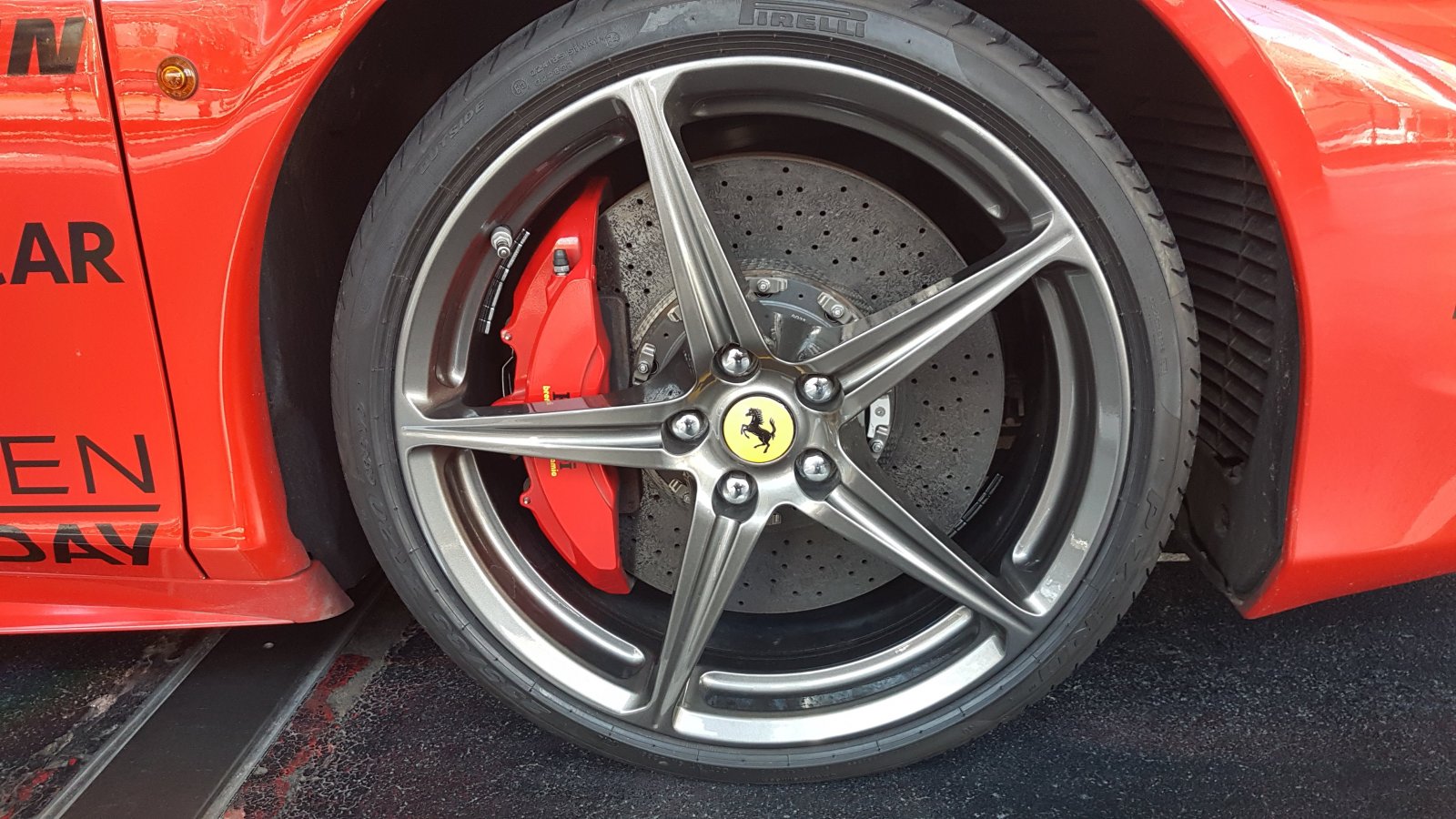 Ferrari 458 brakes