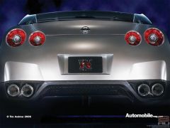 0601_nissan_skyline_gt-r_04_1024