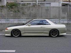 My R32 GTS-t side