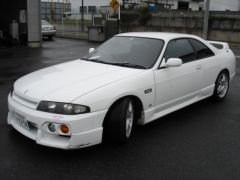 White Series 2 R33