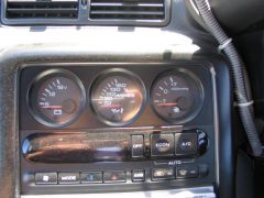 Mines Oil Temp Gauge in Stock Cluster