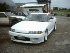 R32 GTS4 -front